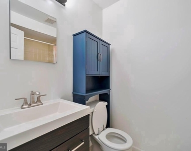 10917 Wickshire Way W - Photo Thumbnail 16