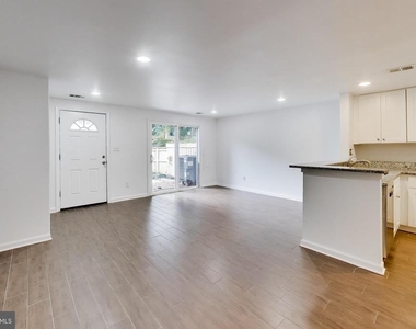 9391 Chadburn Place - Photo Thumbnail 6