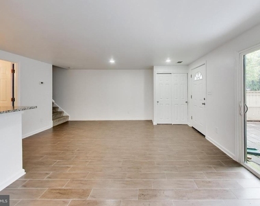 9391 Chadburn Place - Photo Thumbnail 7