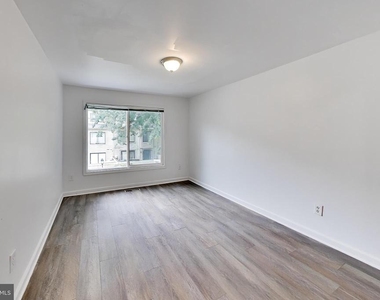 9391 Chadburn Place - Photo Thumbnail 14