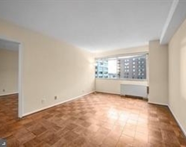 4515 Willard Avenue - Photo Thumbnail 3