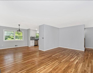 17501 Park Mill Drive - Photo Thumbnail 10