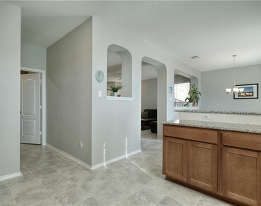 220 Danablu Dr - Photo Thumbnail 7
