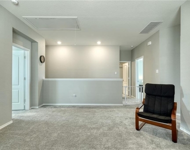 220 Danablu Dr - Photo Thumbnail 12