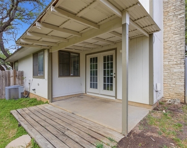105 Norwood Dr - Photo Thumbnail 16