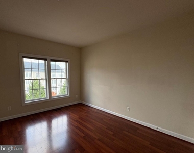 635 Whetstone Glen Street - Photo Thumbnail 31