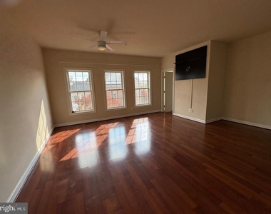 635 Whetstone Glen Street - Photo Thumbnail 23