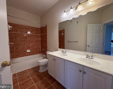 635 Whetstone Glen Street - Photo Thumbnail 33