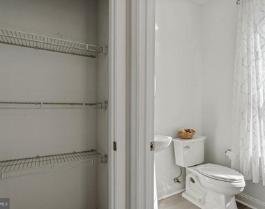 3556 Woodlake Drive - Photo Thumbnail 60