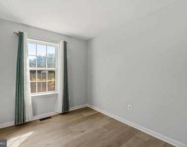 3556 Woodlake Drive - Photo Thumbnail 28