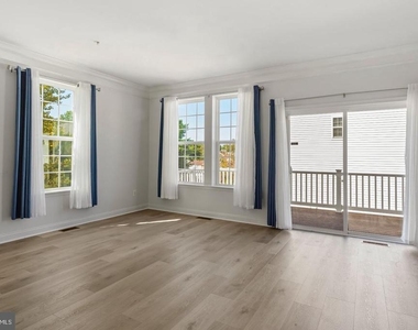3556 Woodlake Drive - Photo Thumbnail 44
