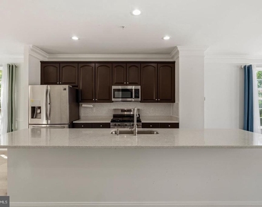 3556 Woodlake Drive - Photo Thumbnail 49