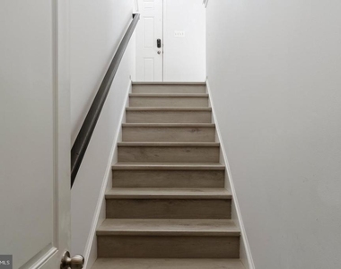 3556 Woodlake Drive - Photo Thumbnail 63