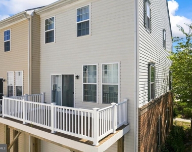 3556 Woodlake Drive - Photo Thumbnail 23