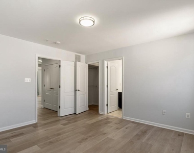 3556 Woodlake Drive - Photo Thumbnail 39