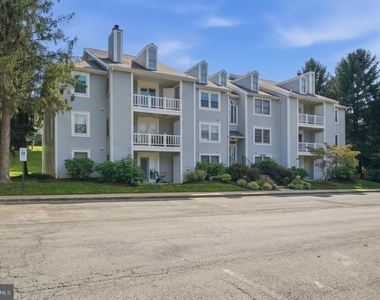 12216 Eagles Nest Court - Photo Thumbnail 13