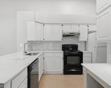 12216 Eagles Nest Court - Photo Thumbnail 5