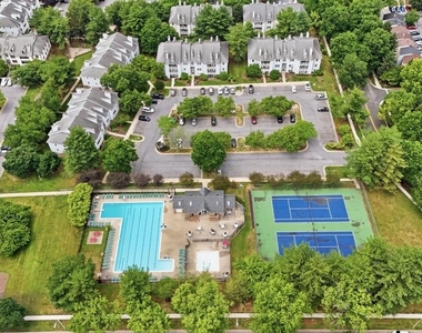 12216 Eagles Nest Court - Photo Thumbnail 14