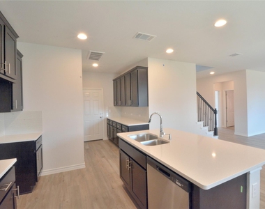 349 Capstone Rd - Photo Thumbnail 4