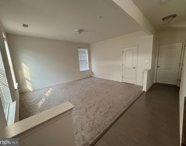 7807 Cherrel Brooks Way - Photo Thumbnail 15