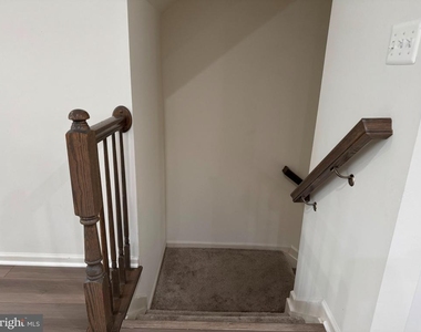 7807 Cherrel Brooks Way - Photo Thumbnail 18