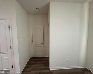 7807 Cherrel Brooks Way - Photo Thumbnail 22