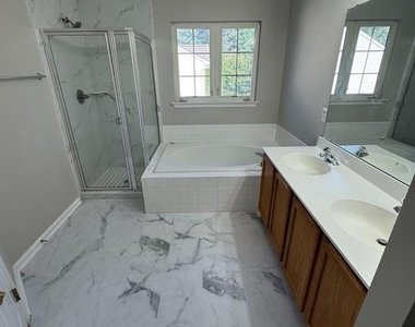 8867 Papillon Drive - Photo Thumbnail 9