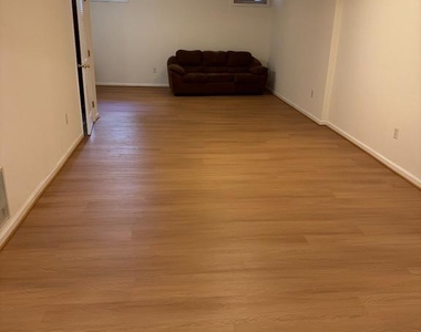 8867 Papillon Drive - Photo Thumbnail 14