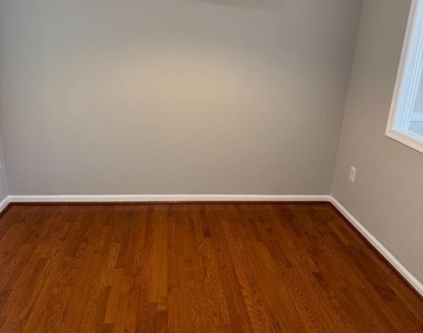 8867 Papillon Drive - Photo Thumbnail 5