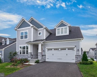 1128 Miller Farm Drive - Photo Thumbnail 1