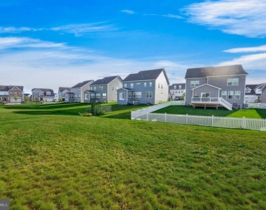 1128 Miller Farm Drive - Photo Thumbnail 37