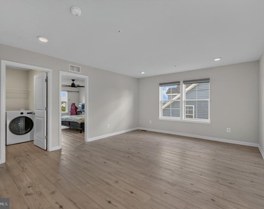1128 Miller Farm Drive - Photo Thumbnail 18