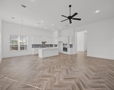 13701 Ronald Reagan Blvd - Photo Thumbnail 15