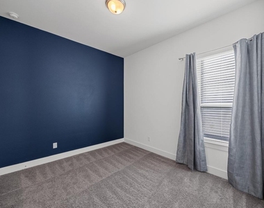 13701 Ronald Reagan Blvd - Photo Thumbnail 12