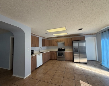 3207 Settlement Dr - Photo Thumbnail 16