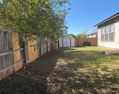 3207 Settlement Dr - Photo Thumbnail 26
