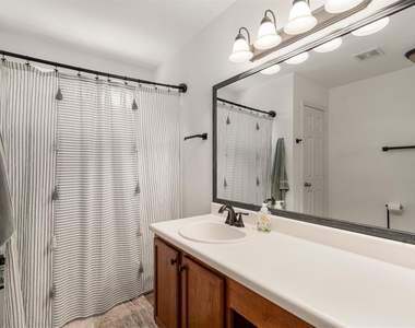 340 Feathergrass Dr - Photo Thumbnail 18