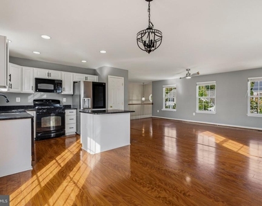 3417 Amberton Court - Photo Thumbnail 10