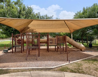 11315 Gadsen Ln - Photo Thumbnail 32