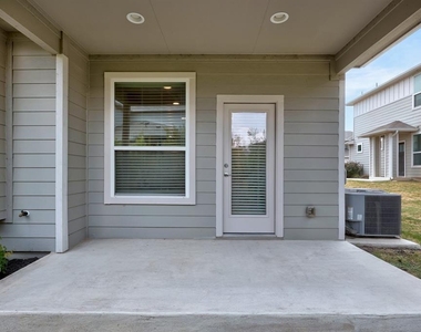 11315 Gadsen Ln - Photo Thumbnail 28