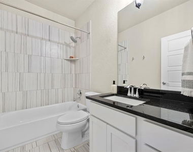 11315 Gadsen Ln - Photo Thumbnail 23