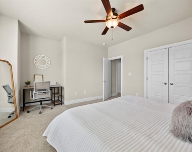 11315 Gadsen Ln - Photo Thumbnail 27