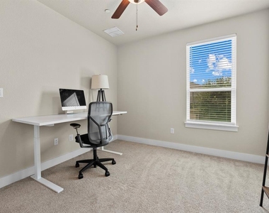 11315 Gadsen Ln - Photo Thumbnail 25