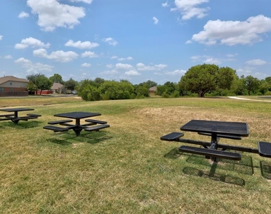 11315 Gadsen Ln - Photo Thumbnail 39