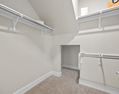 11315 Gadsen Ln - Photo Thumbnail 16