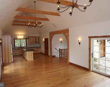 4724 Pleasant Grove Road - Photo Thumbnail 4