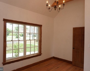 4724 Pleasant Grove Road - Photo Thumbnail 15