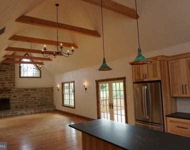4724 Pleasant Grove Road - Photo Thumbnail 3