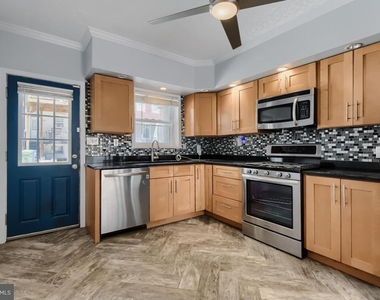 715 S Curley Street - Photo Thumbnail 7