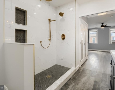 715 S Curley Street - Photo Thumbnail 10